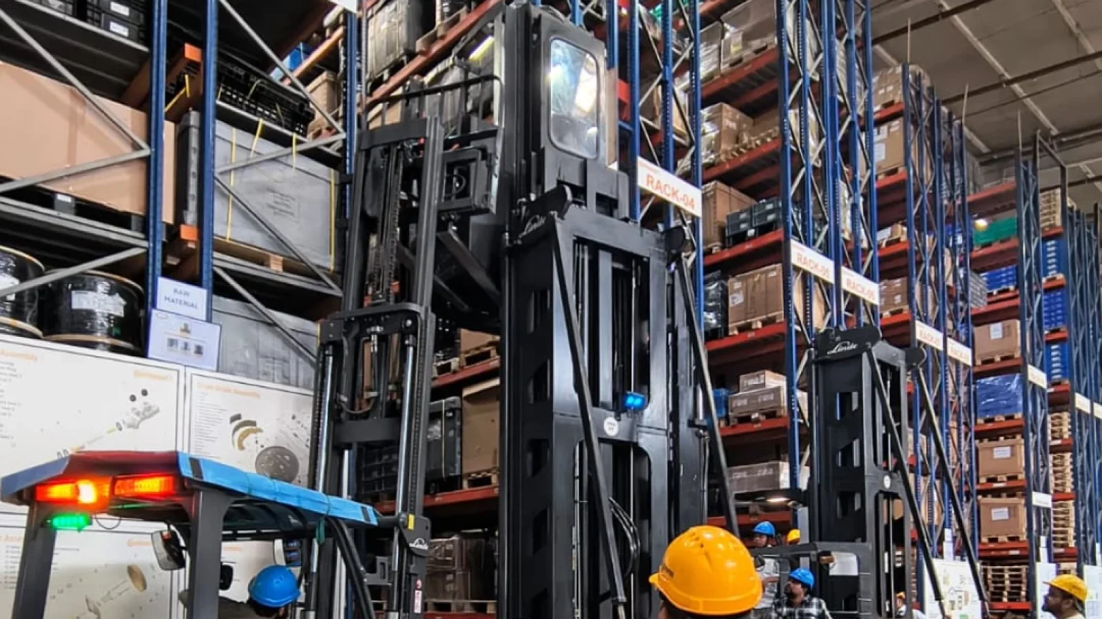 A Simple Guide to Automotive Supply Chain Management